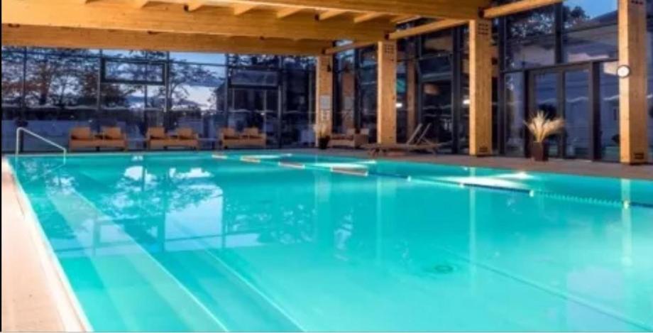Apartmany Centro & Jacuzzi Piestany Bagian luar foto
